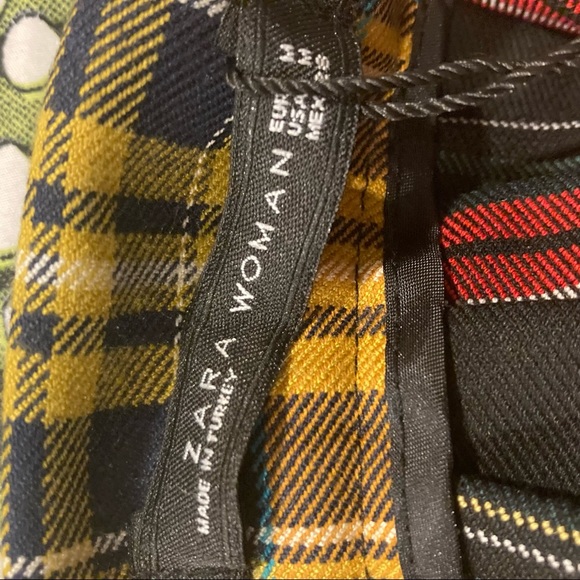 Zara Pleated Skirt - Picture 5 of 6